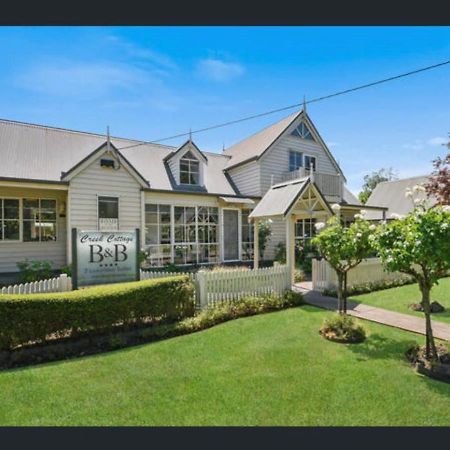 Creek Cottage Bed And Breakfast Traralgon Exterior photo